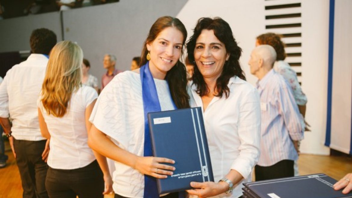 מקבלי תואר ראשון 2012